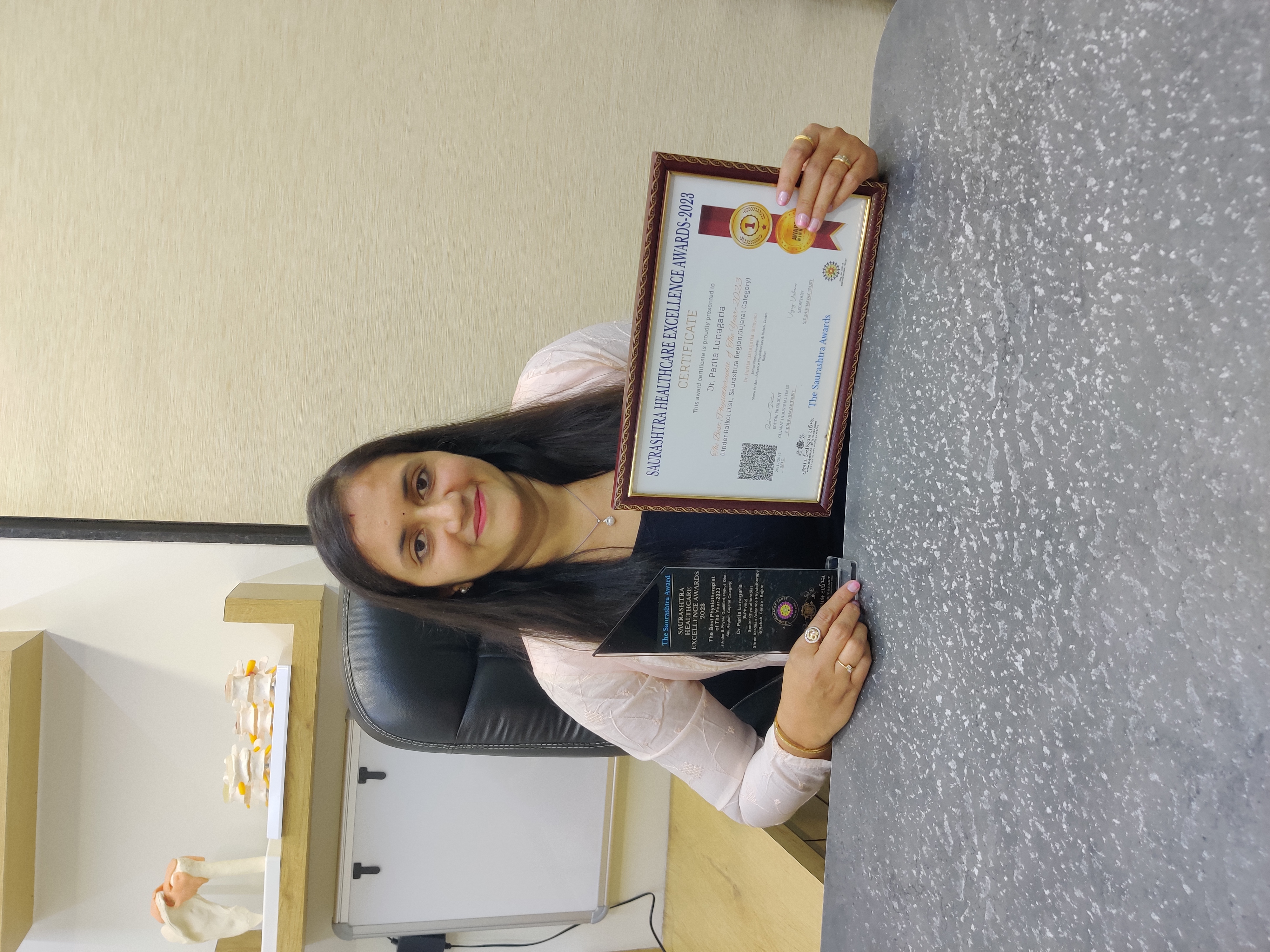 DR. PARITA LUNAGARIA